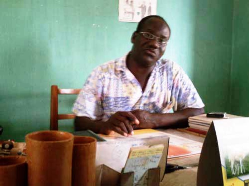 M.Malik, Responsable de la Bibliothèque de Lecture Publique de Mango (photo de 2007)