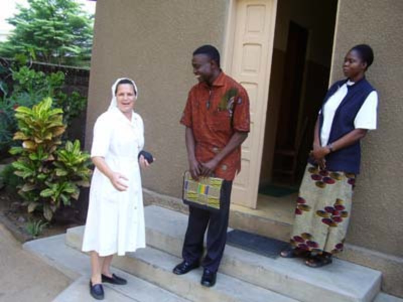 Dissirama et la Directrice du Centre de Formation Féminine Marie Dominique d'Ablogamé de Lomé