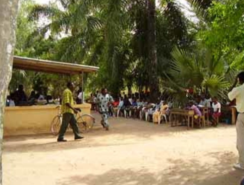 Bibliothèque Bibliobrousse  de Kpélé-Akata